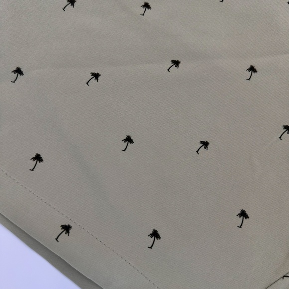 NEW Sperry Stone Tan Flat Front Tech Shorts with tiny Palm Trees Men's Size 36 - Picture 2 of 10